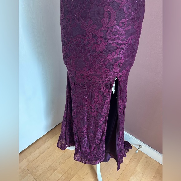 LA FEMME 28556 Lace Mermaid Gown - Dark Berry - Picture 12 of 15